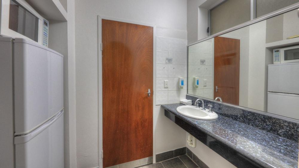 Riverbank Park Motel ブライト エクステリア 写真